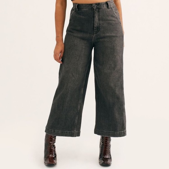 Free People Denim - Free People WE THE FREE CRVY Berlin Wide-Leg Jeans 28 CURVY charcoal Black Gray
